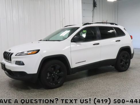 Used 2017 Jeep Cherokee Sport AWD/4WD image 1