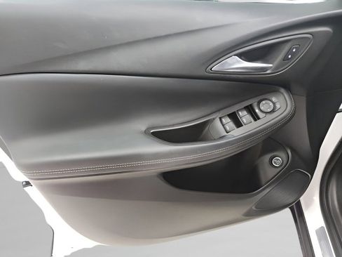 Used 2022 Buick Encore GX Select FWD image 19