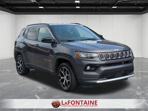 Used 2024 Jeep Compass Limited AWD/4WD image 7