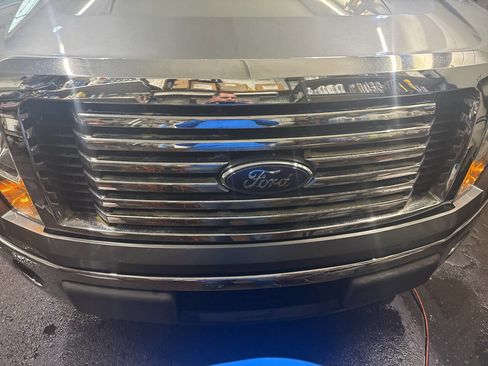 Used 2011 Ford F150 XLT w/ XLT Chrome Pkg image 20