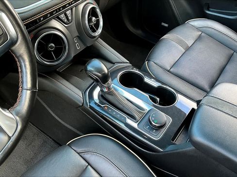 Used 2019 Chevrolet Blazer Premier w/ Sun and Wheels Package image 16