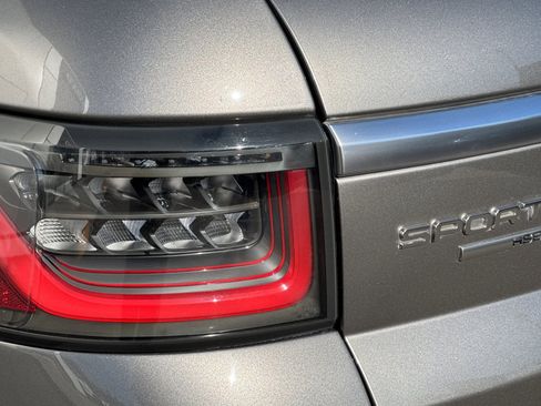 Used 2019 Land Rover Range Rover Sport HSE image 33