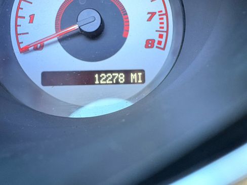 Used 2006 Pontiac Solstice 2dr Convertible w/ Premium Package image 47