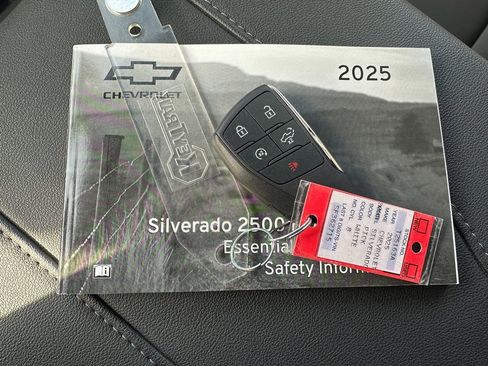 Used 2025 Chevrolet Silverado 2500 LT w/ Trail Boss Package image 9