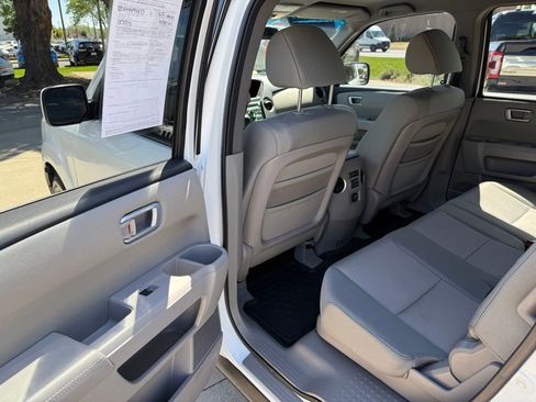 Used 2011 Honda Pilot EX image 13