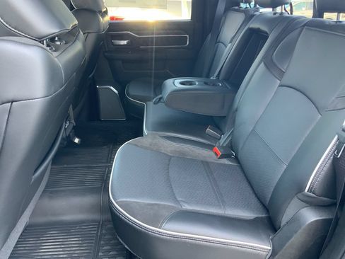 New 2025 RAM 2500 Laramie AWD/4WD image 19