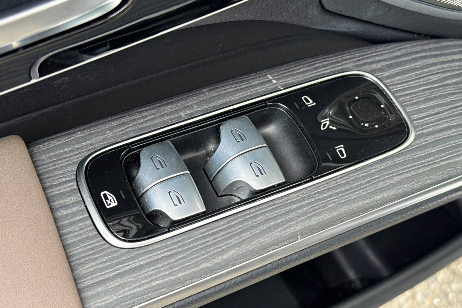 Certified 2023 Mercedes-Benz EQS 580 4MATIC Sedan image 14