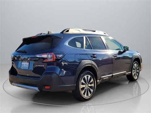 Used 2023 Subaru Outback Limited image 8