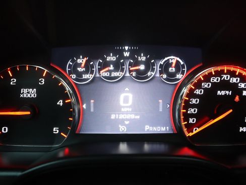 Used 2015 GMC Sierra 2500 Denali w/ Duramax Plus Package image 10