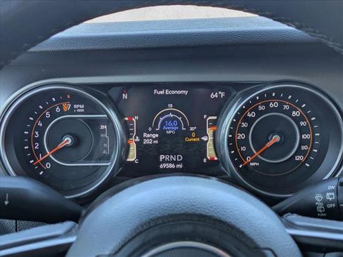 Used 2018 Jeep Wrangler Unlimited Sport S image 11