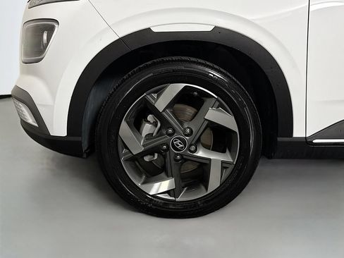 Used 2022 Hyundai Venue Limited FWD image 30