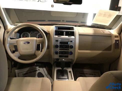 Used 2011 Ford Escape XLT image 30