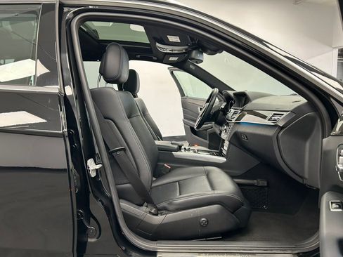 Used 2014 Mercedes-Benz E 350 4MATIC Wagon image 34