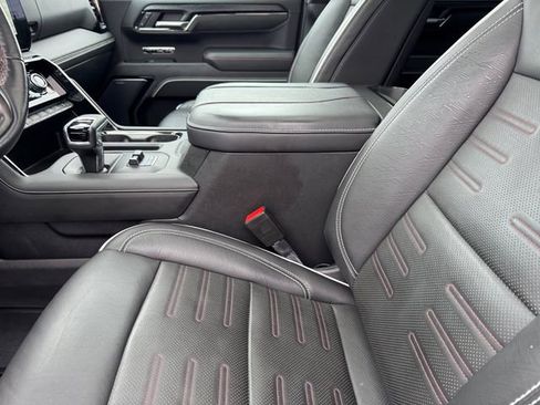 Used 2023 GMC Sierra 1500 AT4X image 15