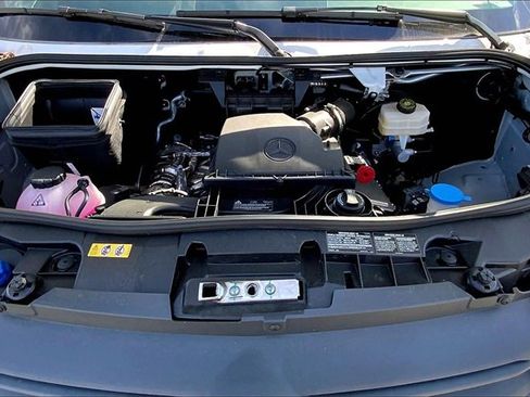 Used 2024 Mercedes-Benz Sprinter 2500 image 23