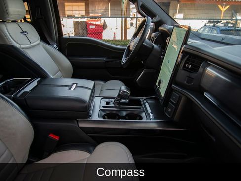 Used 2022 Ford F150 Lightning Platinum image 23