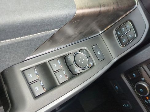 Used 2024 Ford F250 Lariat w/ Lariat Ultimate Package image 33