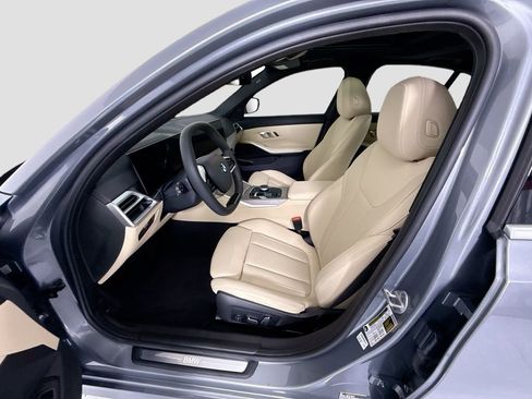 Used 2025 BMW 330i Sedan w/ Convenience Package RWD image 20