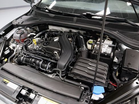 Used 2024 Volkswagen Jetta SE image 16