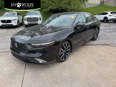 Used 2024 Honda Accord Touring image 1