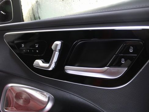 Used 2024 Mercedes-Benz C 300 4MATIC Sedan image 21