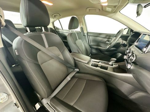 Used 2022 Nissan Sentra SV FWD image 39