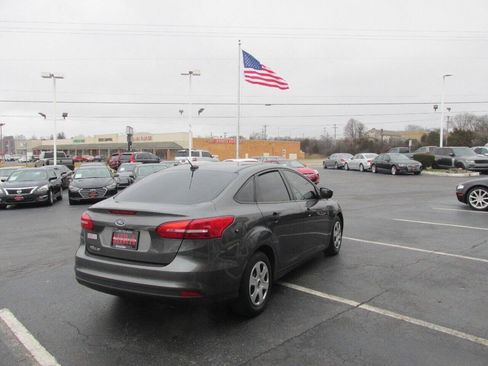 Used 2018 Ford Focus S FWD image 7