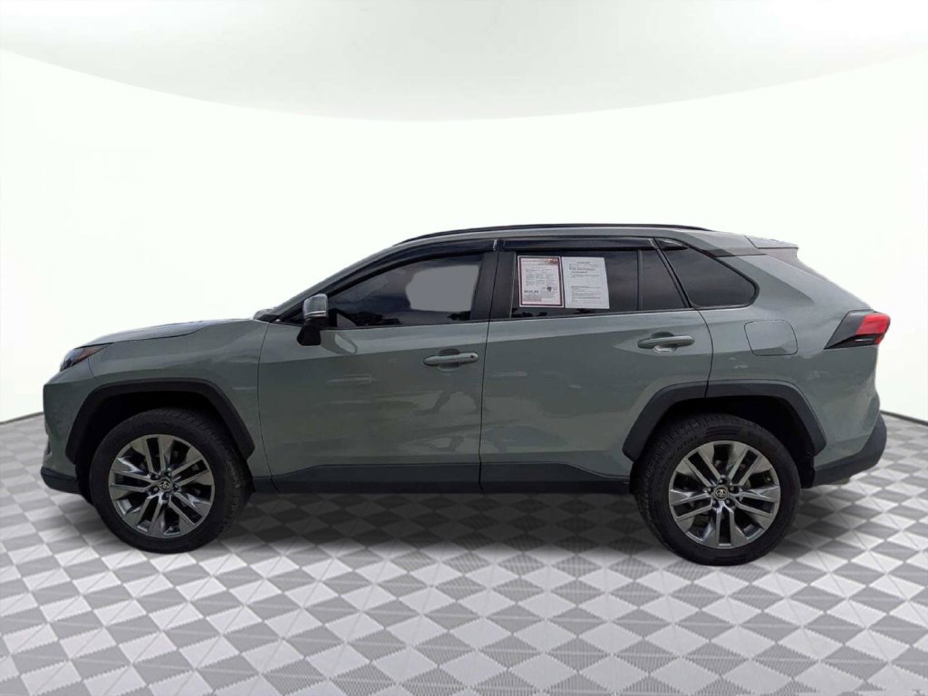 Used 2023 Toyota RAV4 XLE Premium FWD image 6