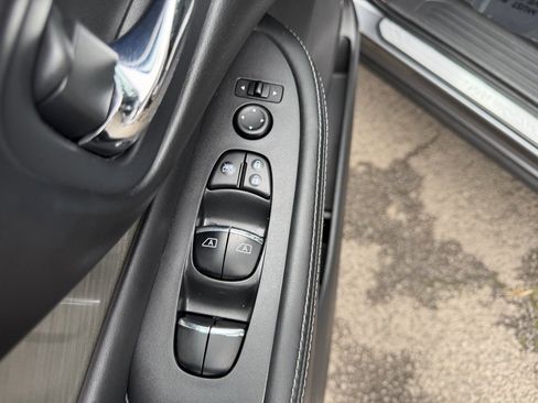 Used 2017 Nissan Murano SL w/ SL Technology Package image 13