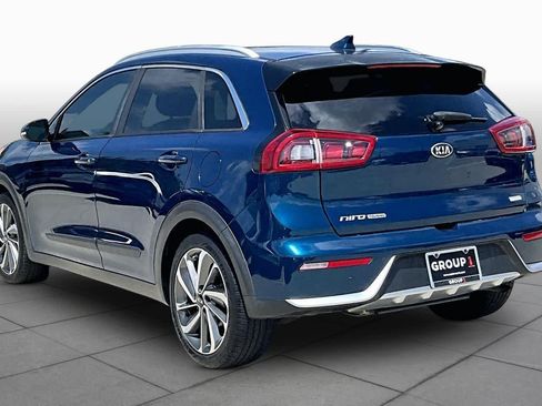 Used 2018 Kia Niro Touring FWD image 11