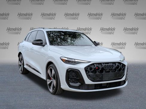 Used 2025 Audi SQ5 Premium Plus AWD/4WD image 2