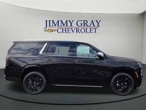 New 2026 Chevrolet Tahoe Premier image 2