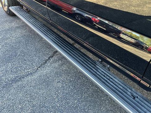 Used 2023 Ford F150 Lariat w/ Equipment Group 502A High image 12