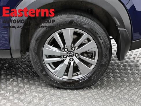 Used 2023 Nissan Pathfinder SV w/ SV Premium Package AWD/4WD image 33