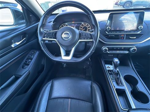 Used 2021 Nissan Altima 2.5 SR image 11