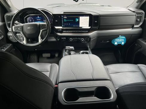 Used 2024 Chevrolet Silverado 1500 LT Trail Boss w/ Convenience Package II AWD/4WD image 16