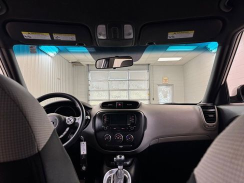Used 2017 Kia Soul w/ Convenience Package image 17