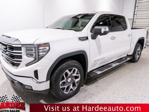 Used 2023 GMC Sierra 1500 SLT w/ SLT Premium Package AWD/4WD image 2