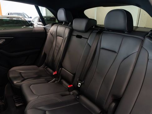 Used 2019 Audi Q8 Premium w/ Convenience Package AWD/4WD image 20