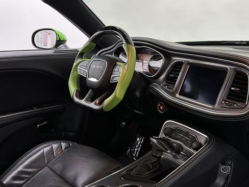 Used 2021 Dodge Challenger SRT Hellcat RWD image 32