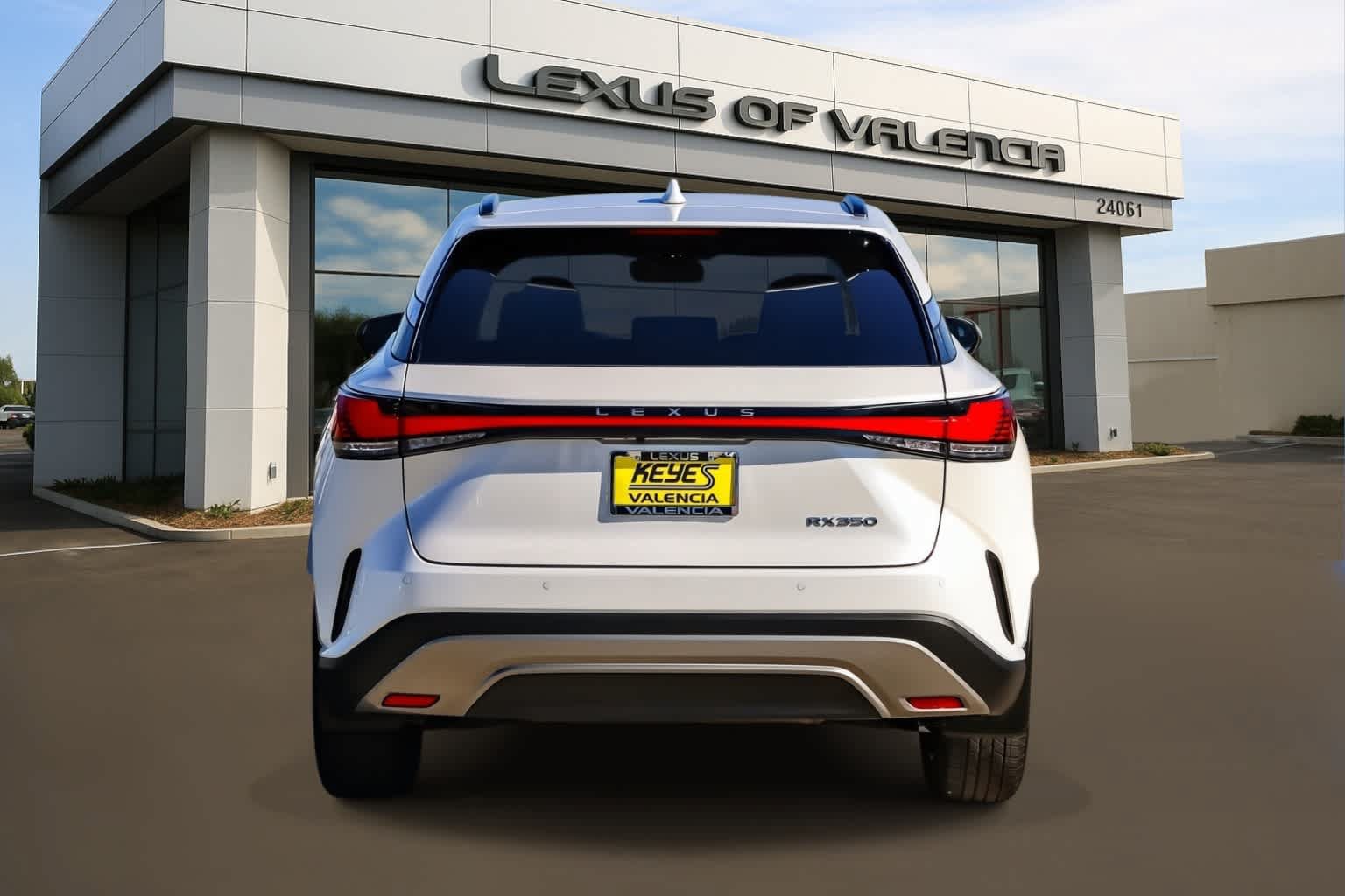 Used 2024 Lexus RX 350 Premium w/ Cold Area Package FWD image 3