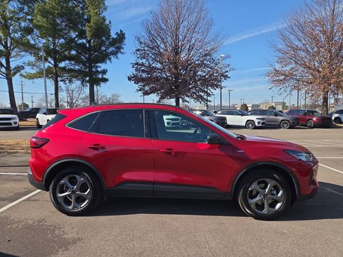 Used 2025 Ford Escape ST-Line image 6