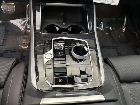 New 2026 BMW X5 xDrive50e image 23