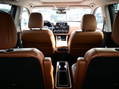 Certified 2023 Nissan Pathfinder Platinum image 14