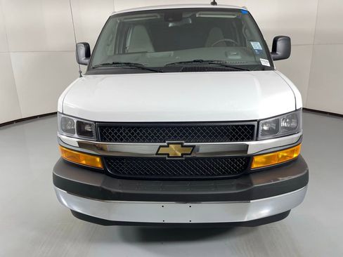 New 2025 Chevrolet Express 2500 w/ Driver Convenience Package image 4