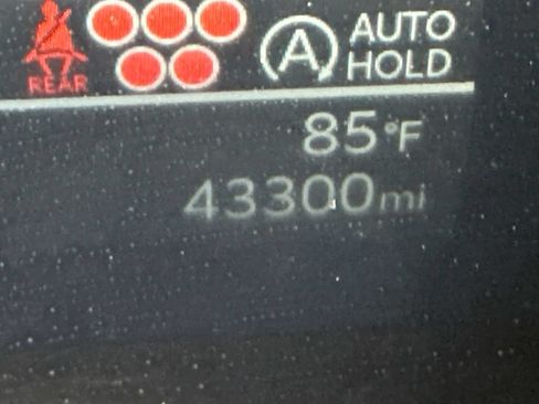 Used 2024 Kia Sorento S FWD image 37
