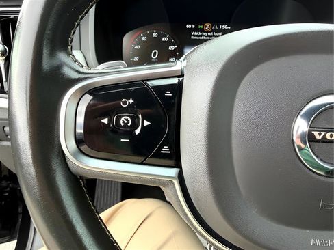 Used 2020 Volvo S90 T6 R-Design image 13