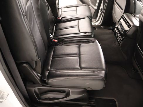 Used 2024 Jeep Wagoneer L Series II w/ Flexible Seating Group AWD/4WD image 16