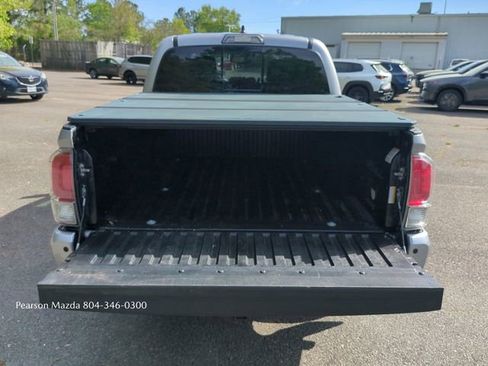 Used 2019 Toyota Tacoma Limited image 15