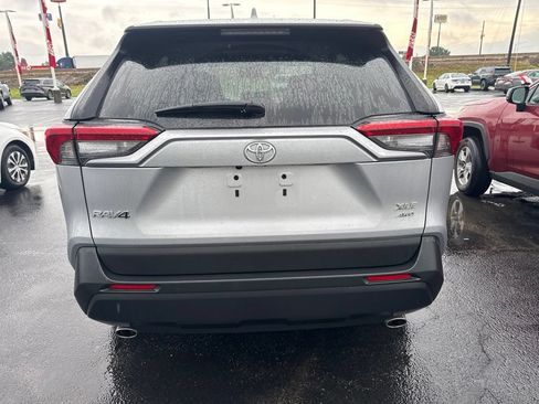 Used 2025 Toyota RAV4 XLE AWD/4WD image 5